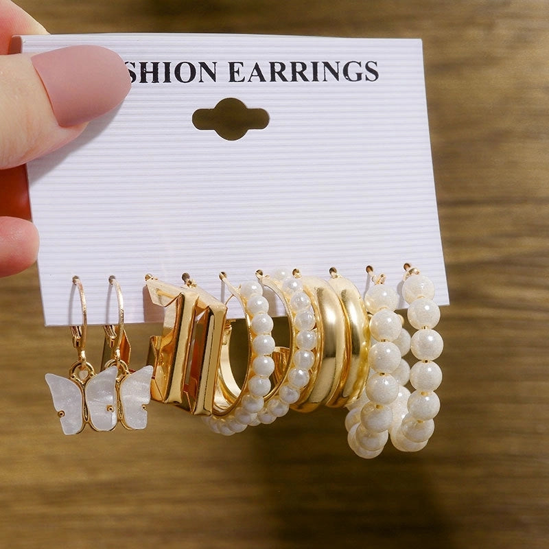 Hot Sale Retro Gold Geometric Ladies Earrings Set Fashion Pearl Earrings Earrings Diamond