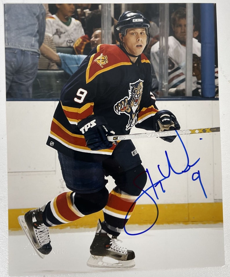 Stephen Weiss Signed Autographed Glossy 8x10 Photo Poster painting Florida Panthers - COA Matching Holograms