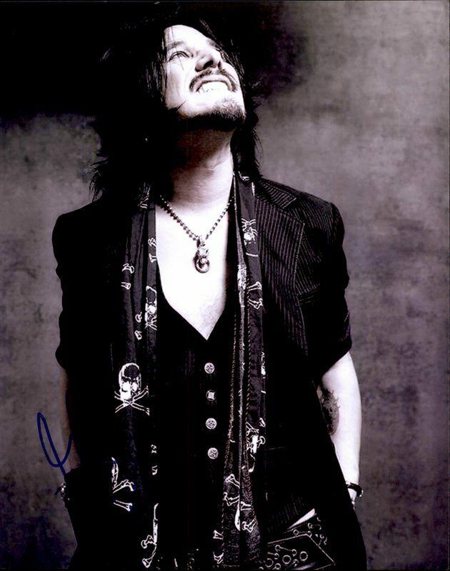 Gilby Clarke Guns N Roses Authentic signed rock 8x10 Photo Poster painting W/Cert Autographed A9