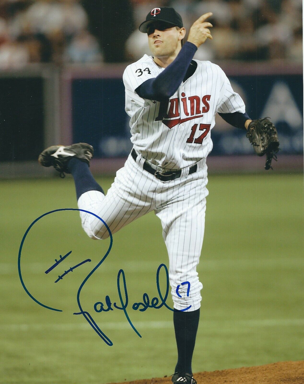 AUTOGRAPHED 8x10 PAT NESHEK Minnesota Twins Photo Poster painting W/COA