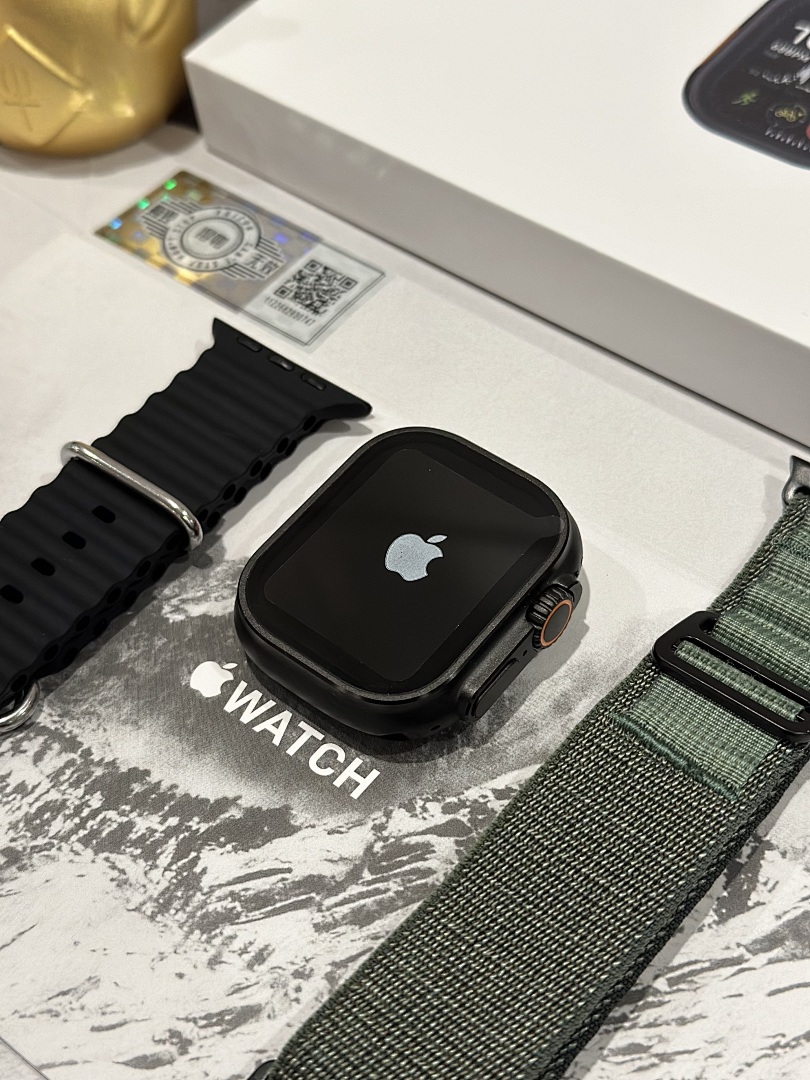 Smartwatch with Cellular SIM Card Version