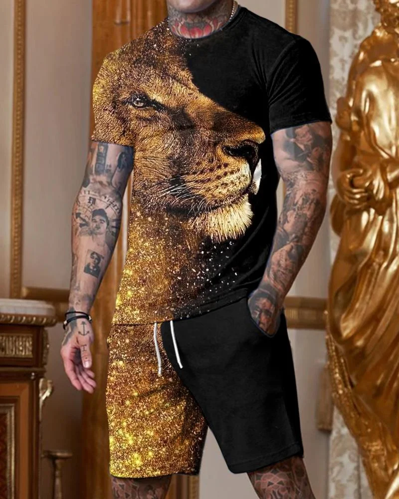 黑色 Men's fashion Black and gold Lion print short sleeve round collar suit.jpg 黑色 Men's fashion Black and gold Lion print short sleeve round collar suit.jpg