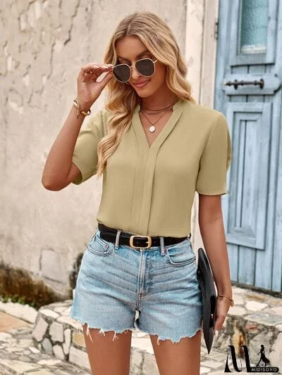 MidiSono - V-Neck Short Sleeve Blouse