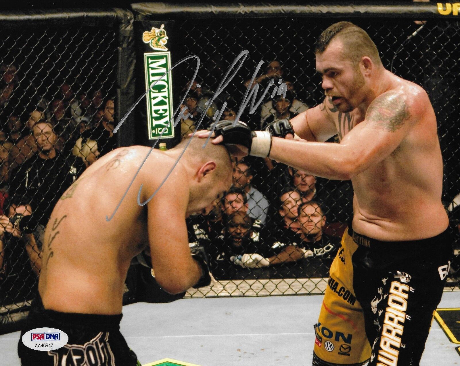 Tim Sylvia Signed UFC 77 8x10 Photo Poster painting PSA/DNA COA Picture Autograph 41 44 59 61 65