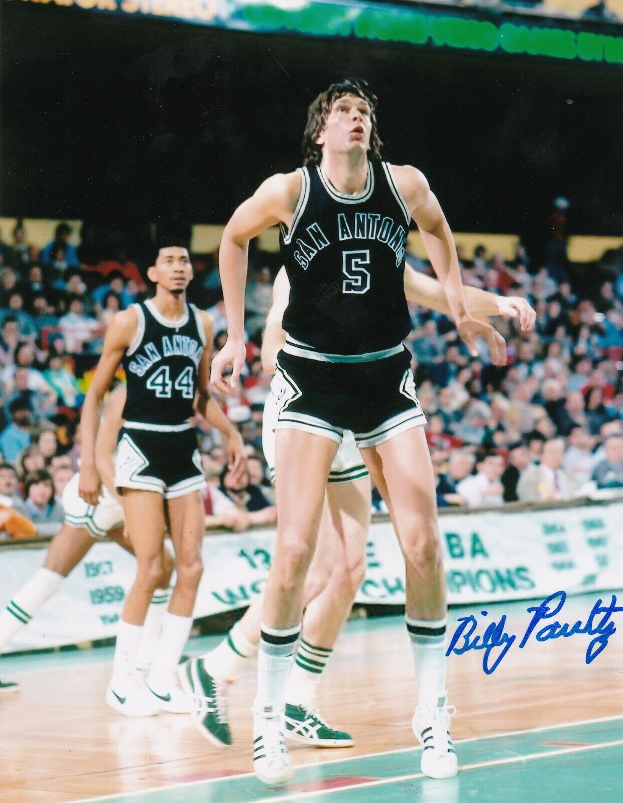 BILLY PAULTZ SAN ANTONIO SPURS ACTION SIGNED 8x10