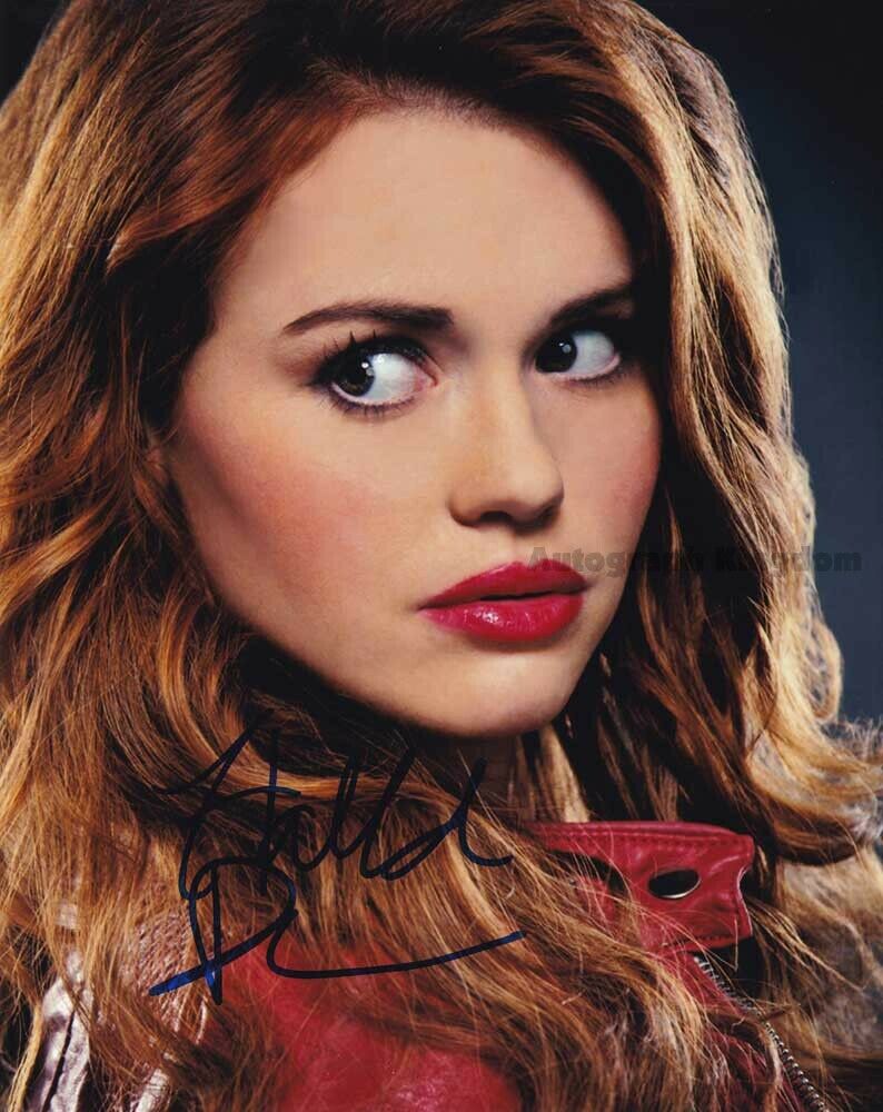 Holland Roden Teen Wolf / Channel Zero 8 x 10 Autographed Photo Poster painting (Reprint #12)