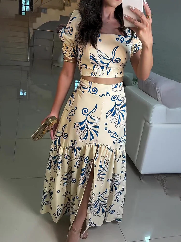Holiday Print Short Sleeve Top & Elastic Waist Skirt Set
