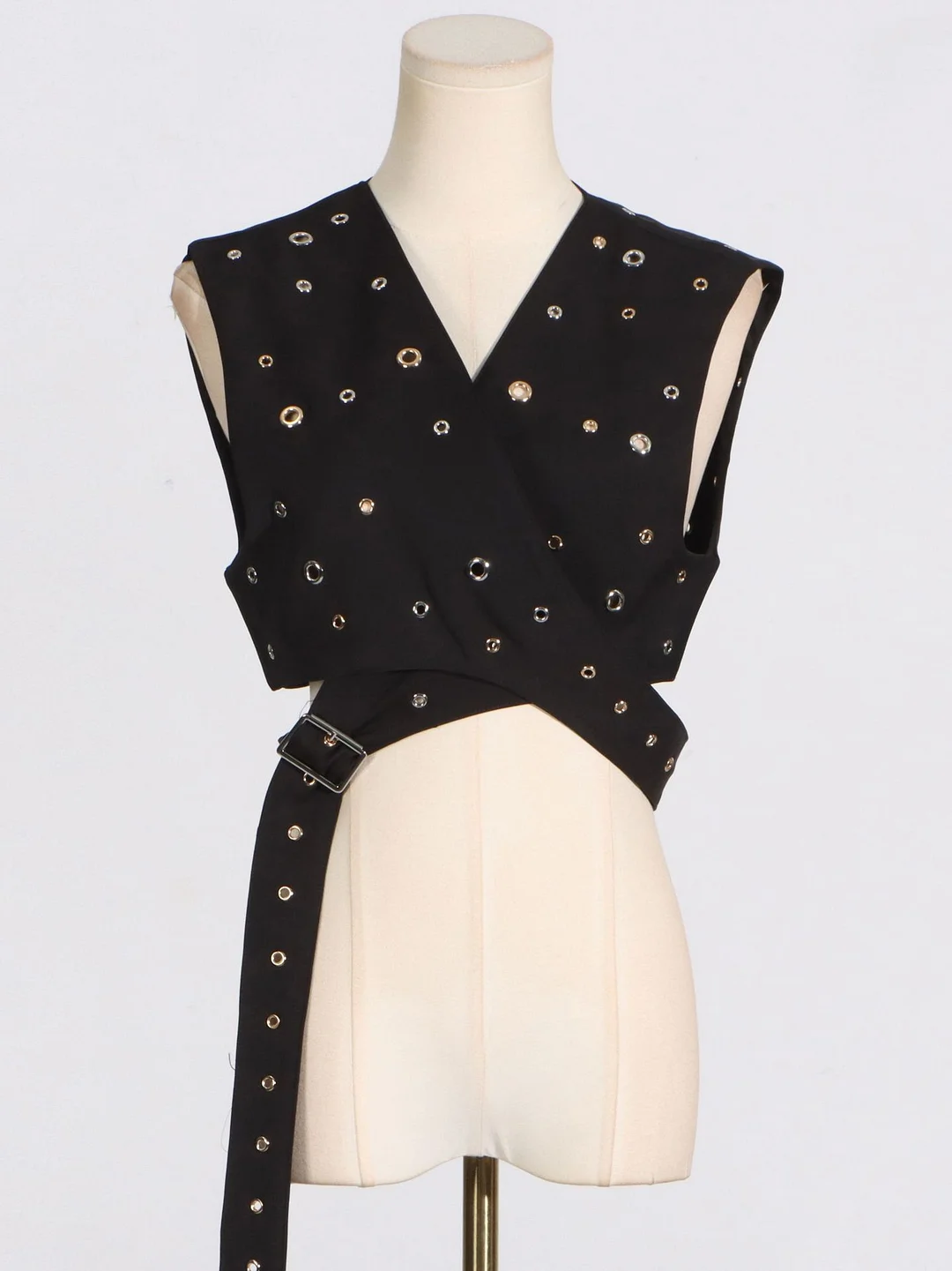 Woherb Woherb Trend Wind Sleeveless Jacket 2024 Summer New Personality Handmade Rivets Splicing Design Sense Vest Female-Outfit Ideas