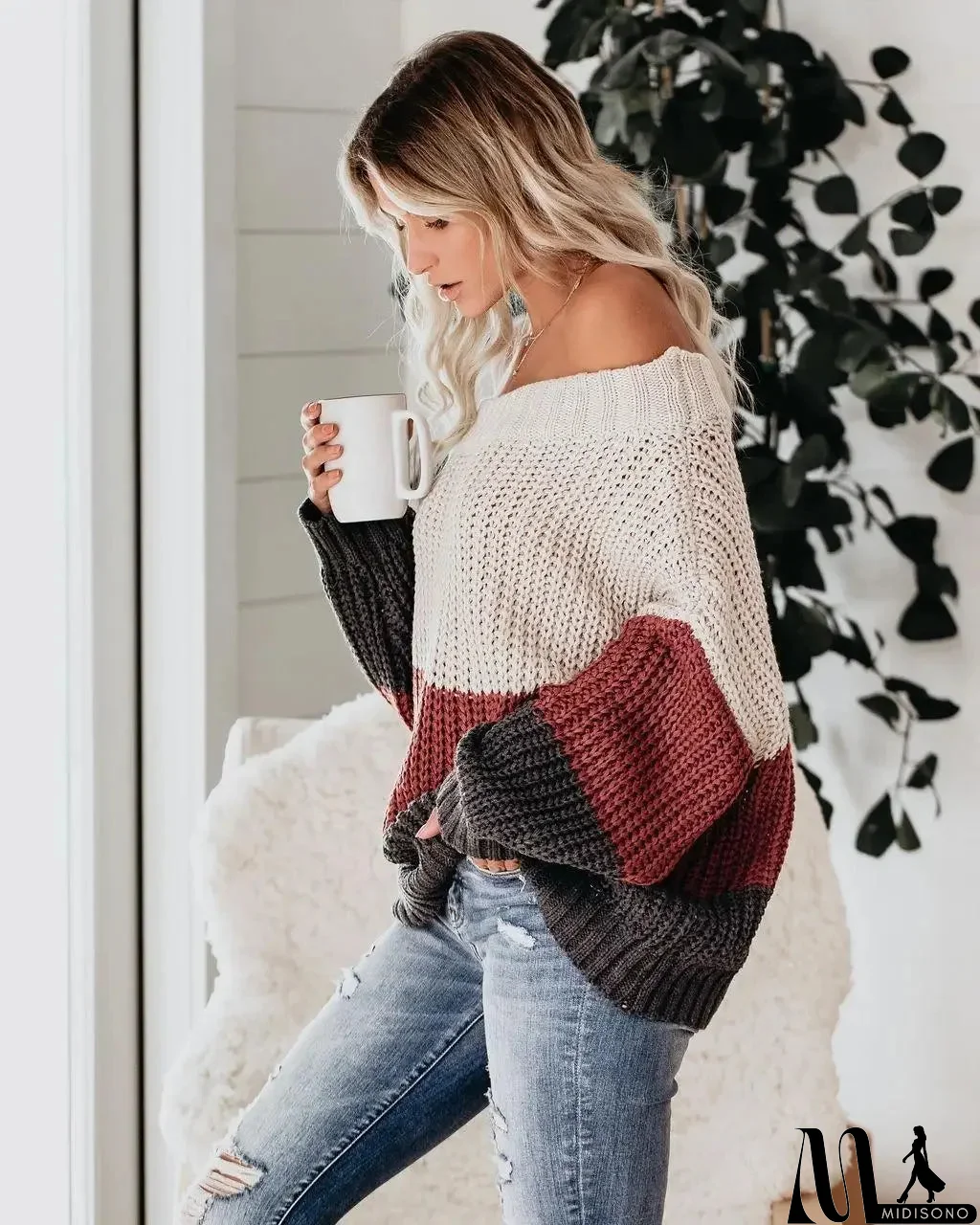 MidiSono - Classic and Elegant winter Sweater