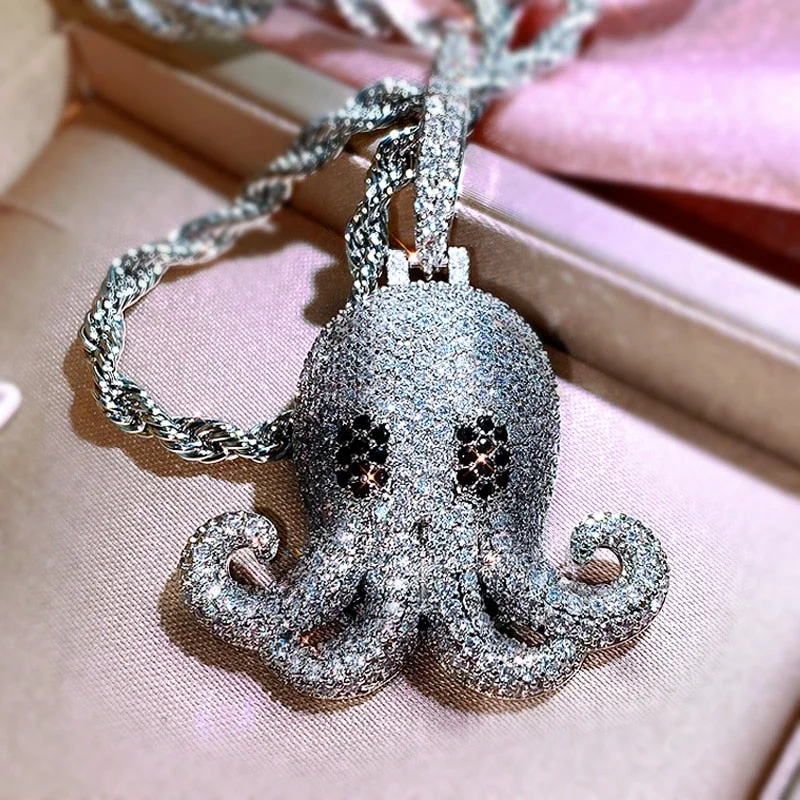 Huitan Luxury Silver Color Octopus Women/Men Necklace Stylish Party Accessories Funny Birthday Gift for Teens Statement Jewelry