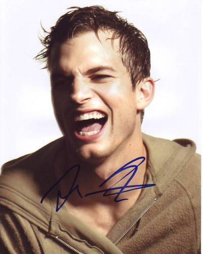 ASHTON KUTCHER signed autographed 8x10 Photo Poster painting