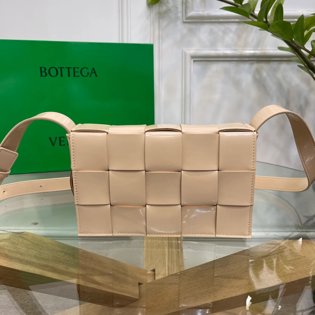Bottega Veneta Cassette