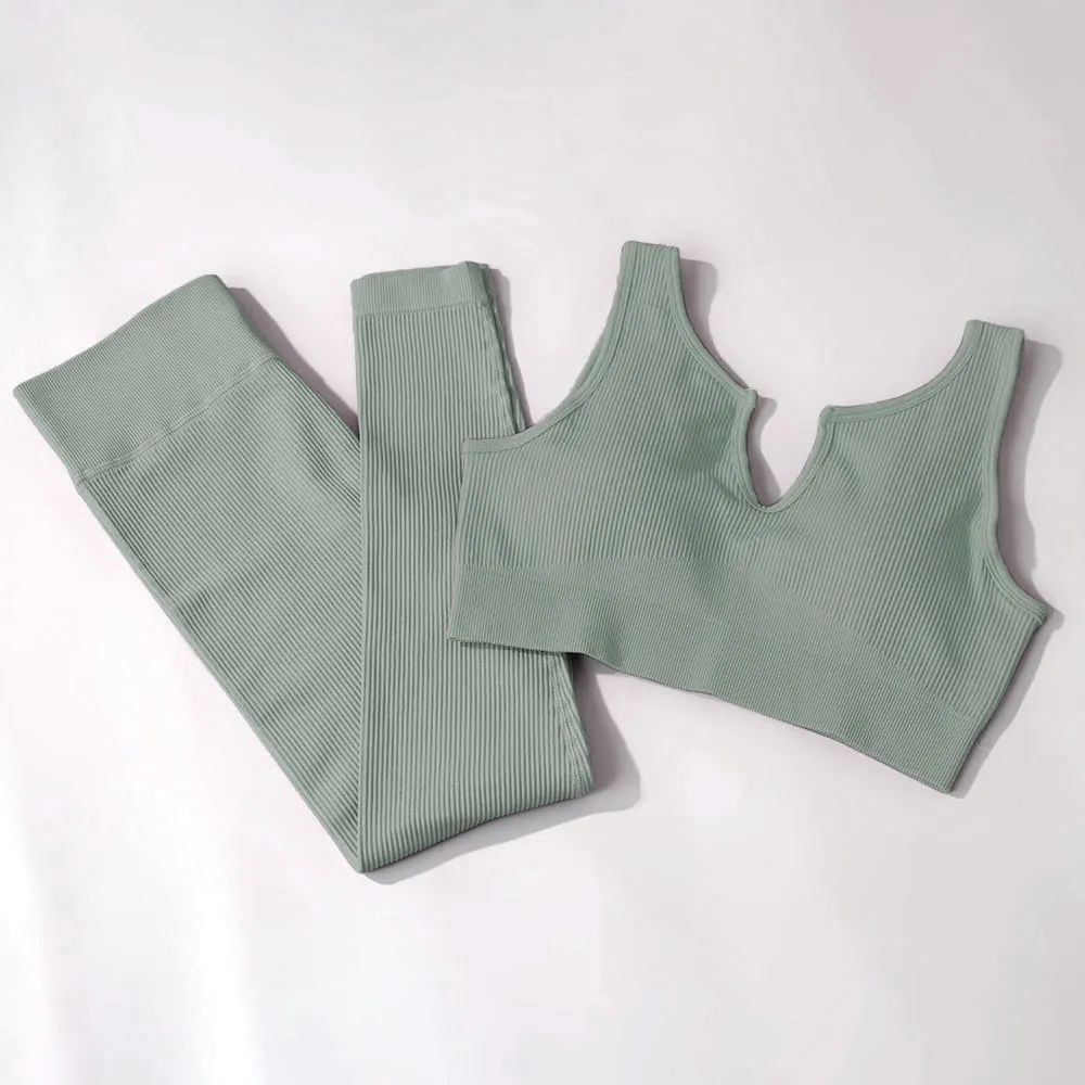 Workout bra and leggings set