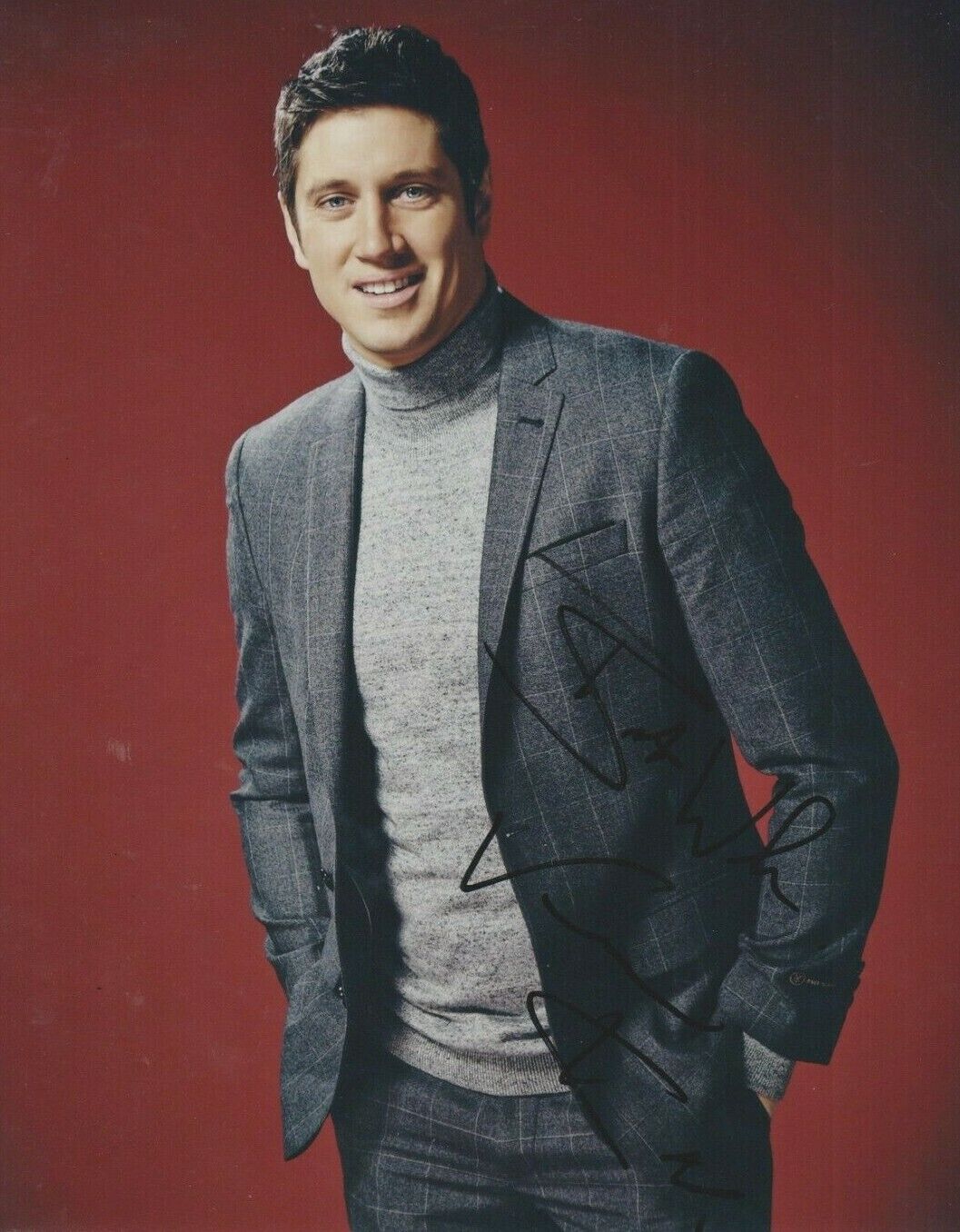 Vernon Kay **HAND SIGNED** 10x8 Photo Poster painting **AUTOGRAPHED**