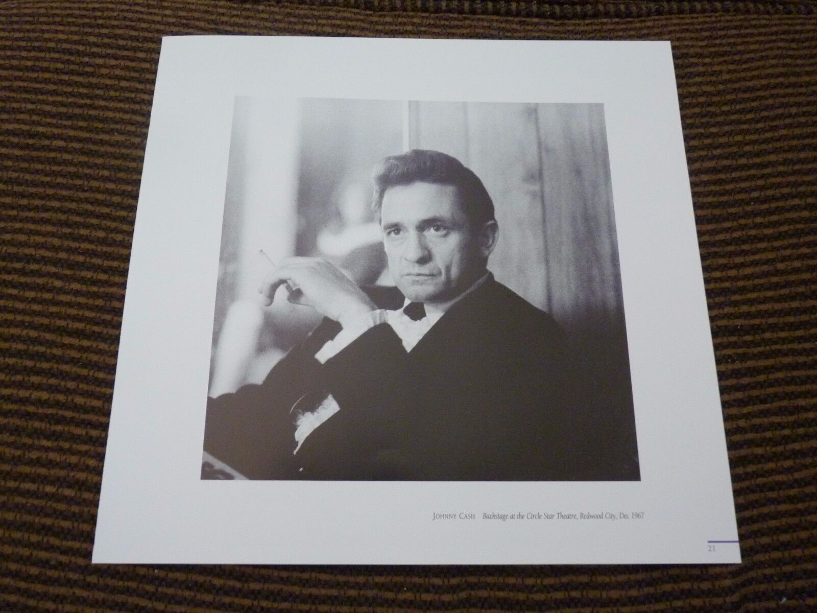 Single Page Johnny Cash Man in Black Country Music Coffee Table Book Photo Poster painting