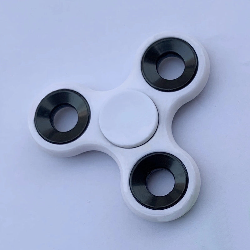 Fashion Solid Color Three-leaf Bracket Fingertip Gyro Toy