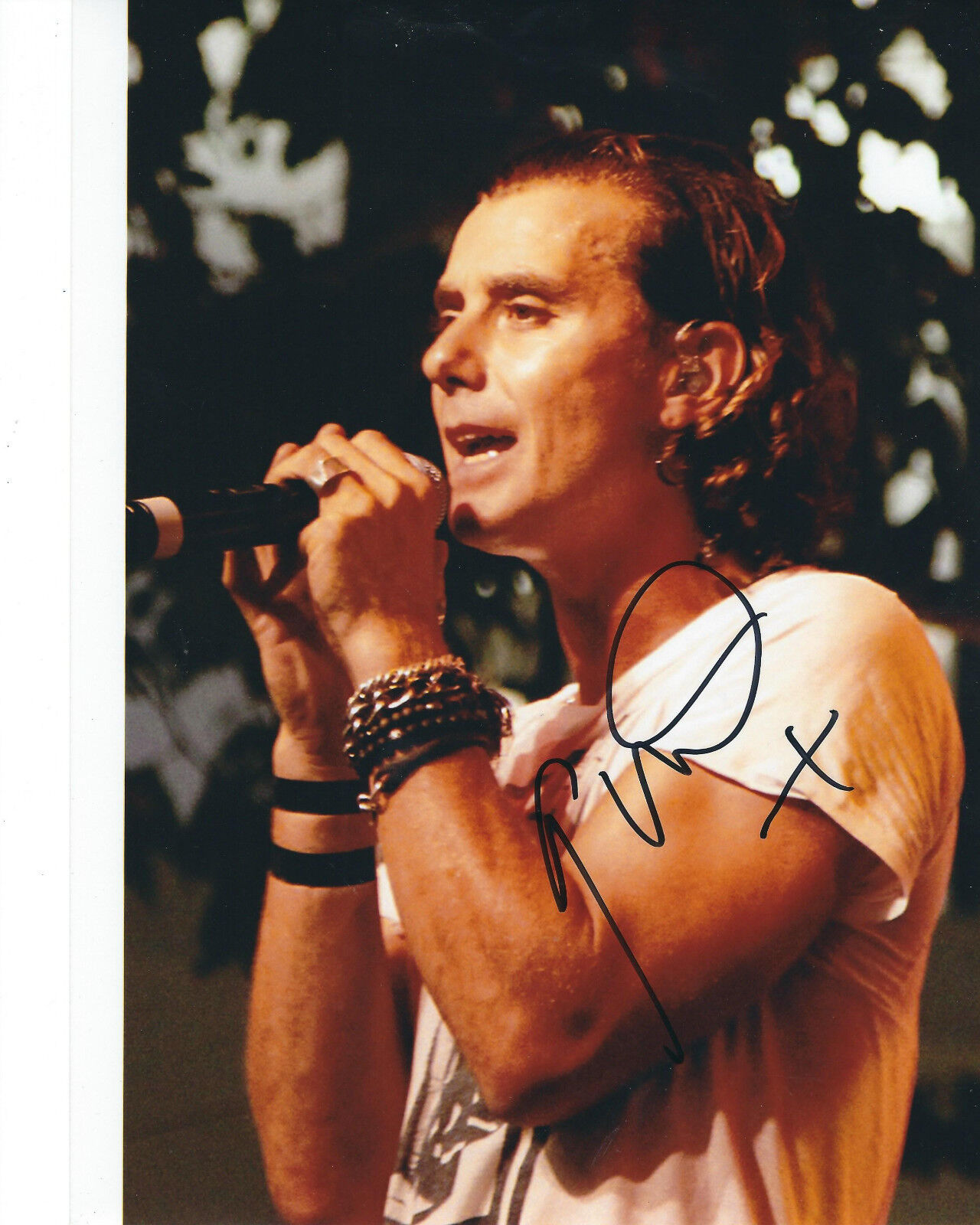 GAVIN ROSSDALE BUSH AUTOGRAPHED Photo Poster painting SIGNED 8X10 #4 GUITARIST LEAD VOCALIST