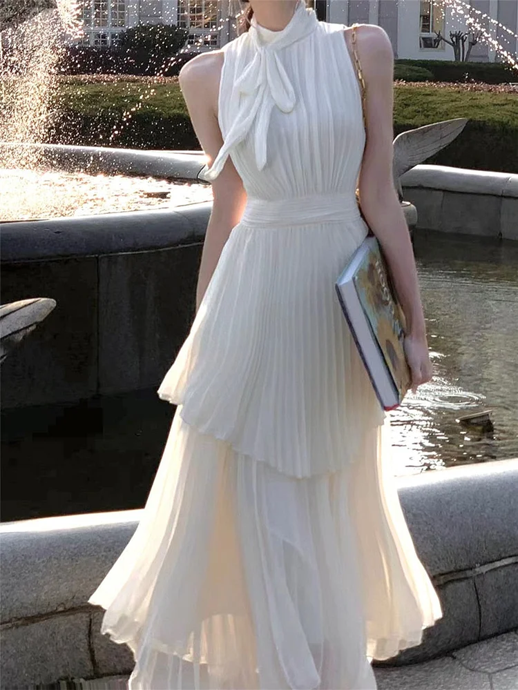 Elegant White Stand Collar With Tie Multi Layered Pleated Sleeveless Dress