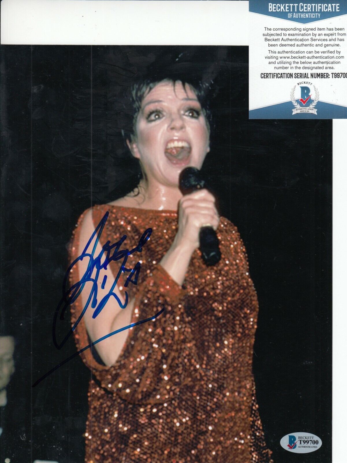 LIZA MINNELLI signed (CABARET) Movie Singer Star 8X10 Photo Poster painting BECKETT BAS T99700