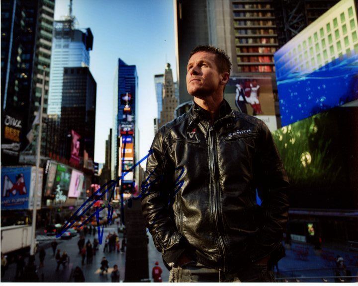 FELIX BAUMGARTNER signed autographed NYC TIMES SQUARE Photo Poster painting