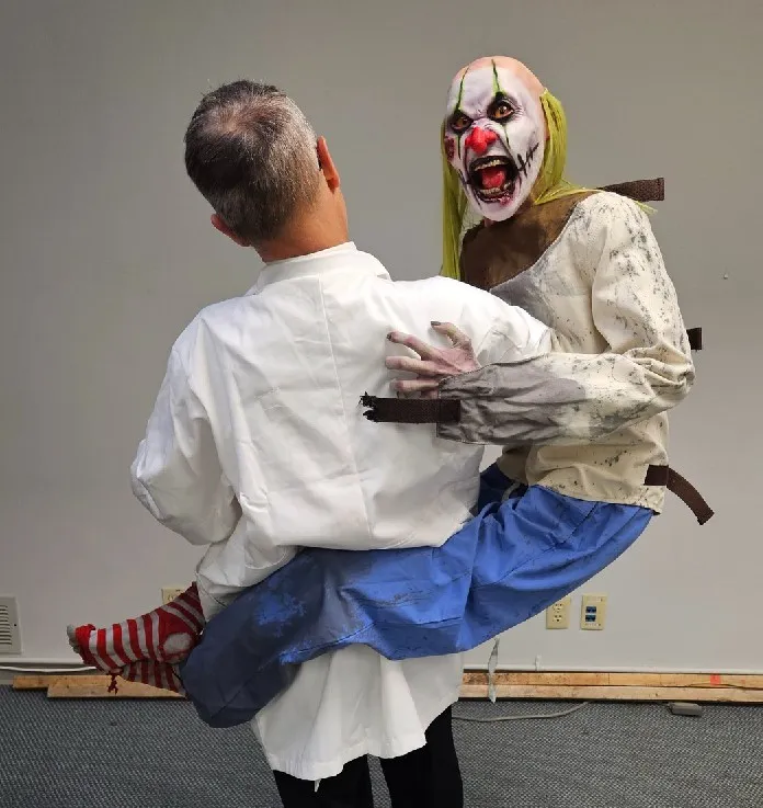 Psy-Co Attack Clown Puppet - VFX Creates
