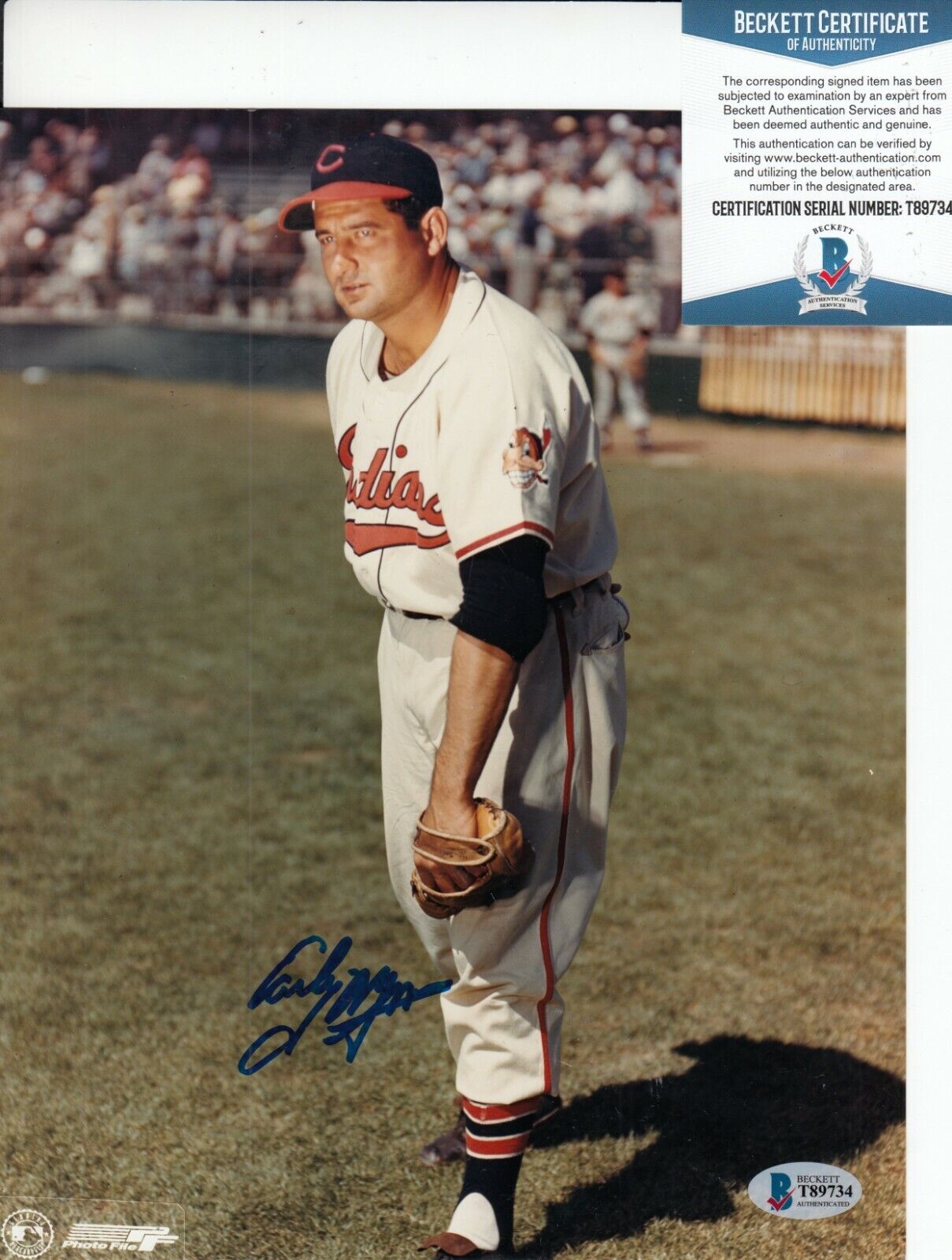 EARLY WYNN signed (CLEVELAND INDIANS) Baseball 8X10 Photo Poster painting BECKETT BAS T89734