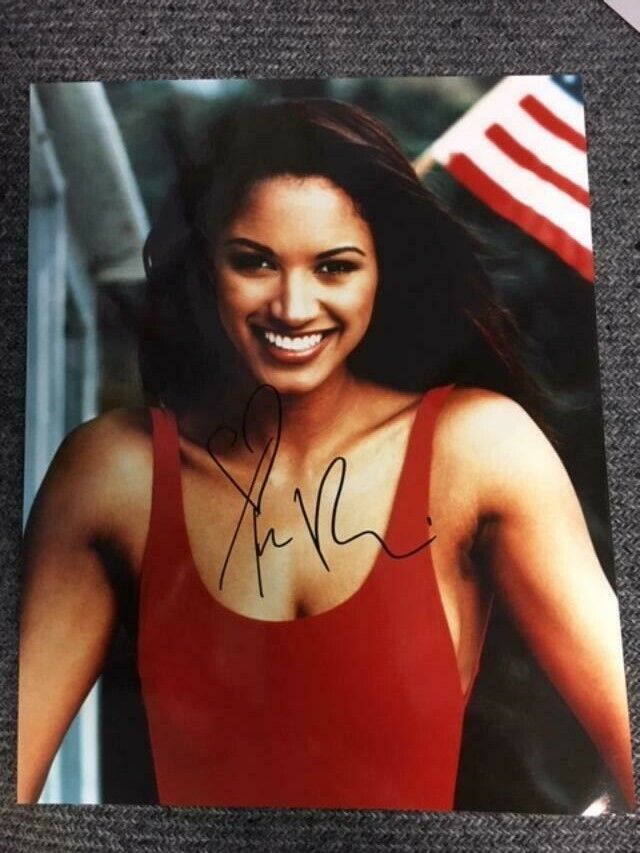 Tracy Bingham Baywatch Boldly Signed 8x10 Magazine Photo Poster painting with Auction House COA