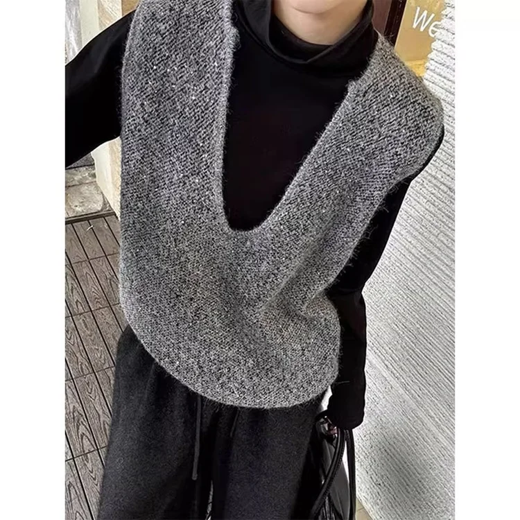 Athvotar Athvotar Retro Striped Big V-Neck Knitted Vest Vest Sweater Woman In Autumn 2025 Overlay Cloth