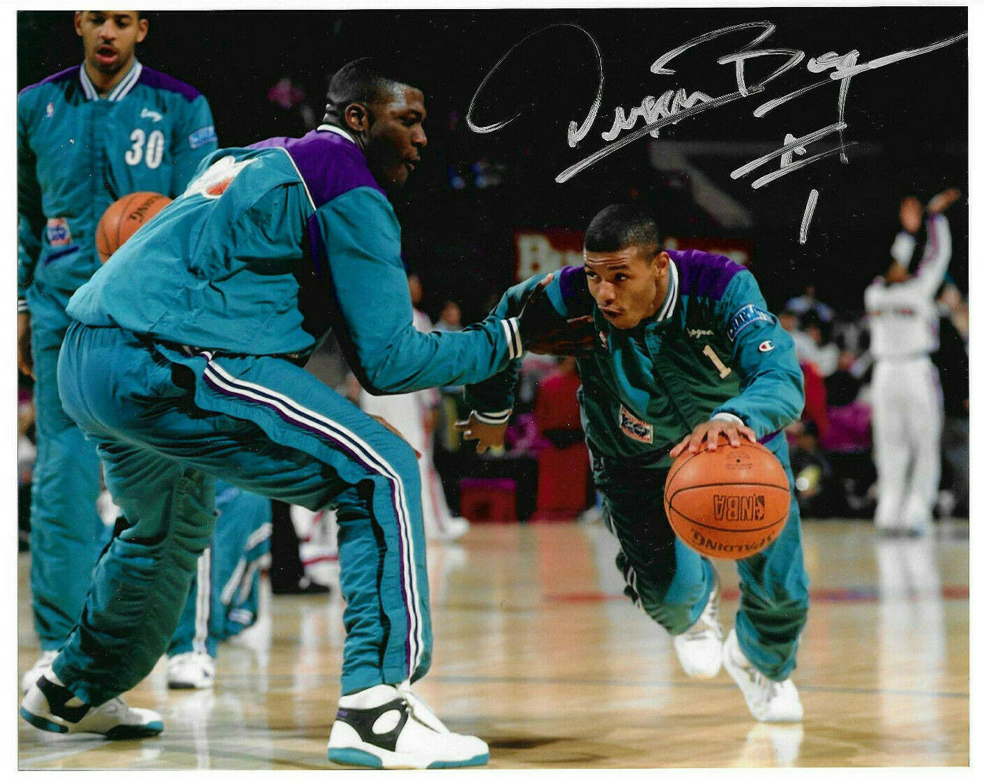 Muggsy Bogues Authentic Signed 8x10 NBA Photo Poster painting Autographed, Charlotte Hornets