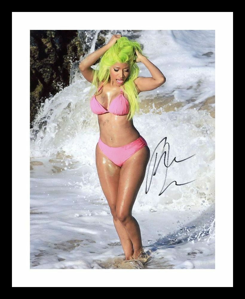 Nicki Minaj Autograph Signed & Framed Photo Poster painting 10