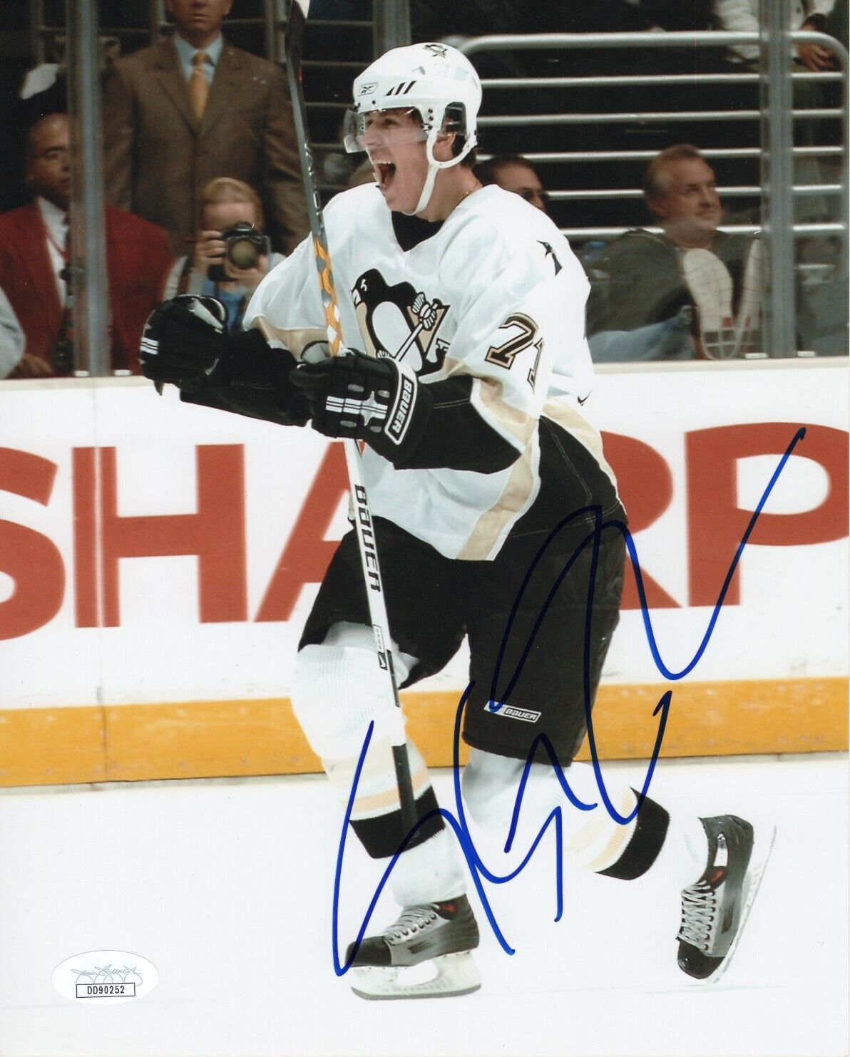 Pittsburgh Penguins Evgeni Malkin Signed Autgraphed 8x10 Photo Poster painting JSA COA