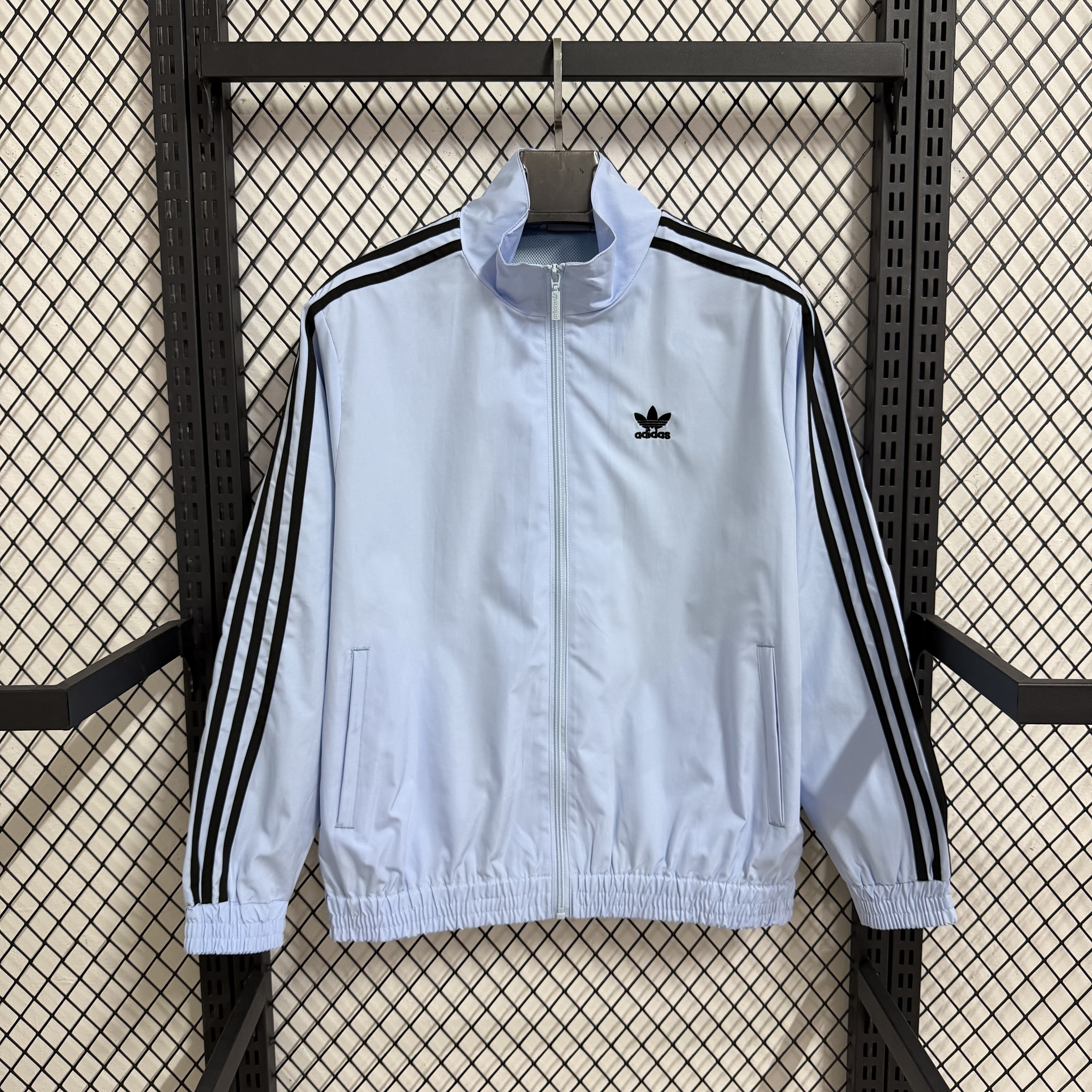 2025/26-CLO-LB-WB-B01681