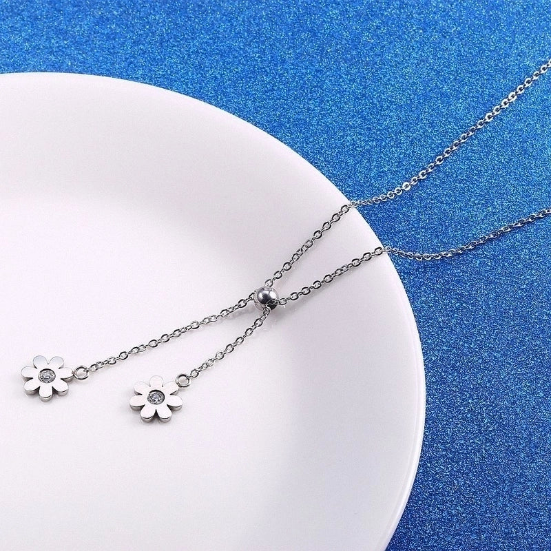 304 Stainless Steel 18K Gold Plated Casual Minimalist Plating Flower Pendant Necklace