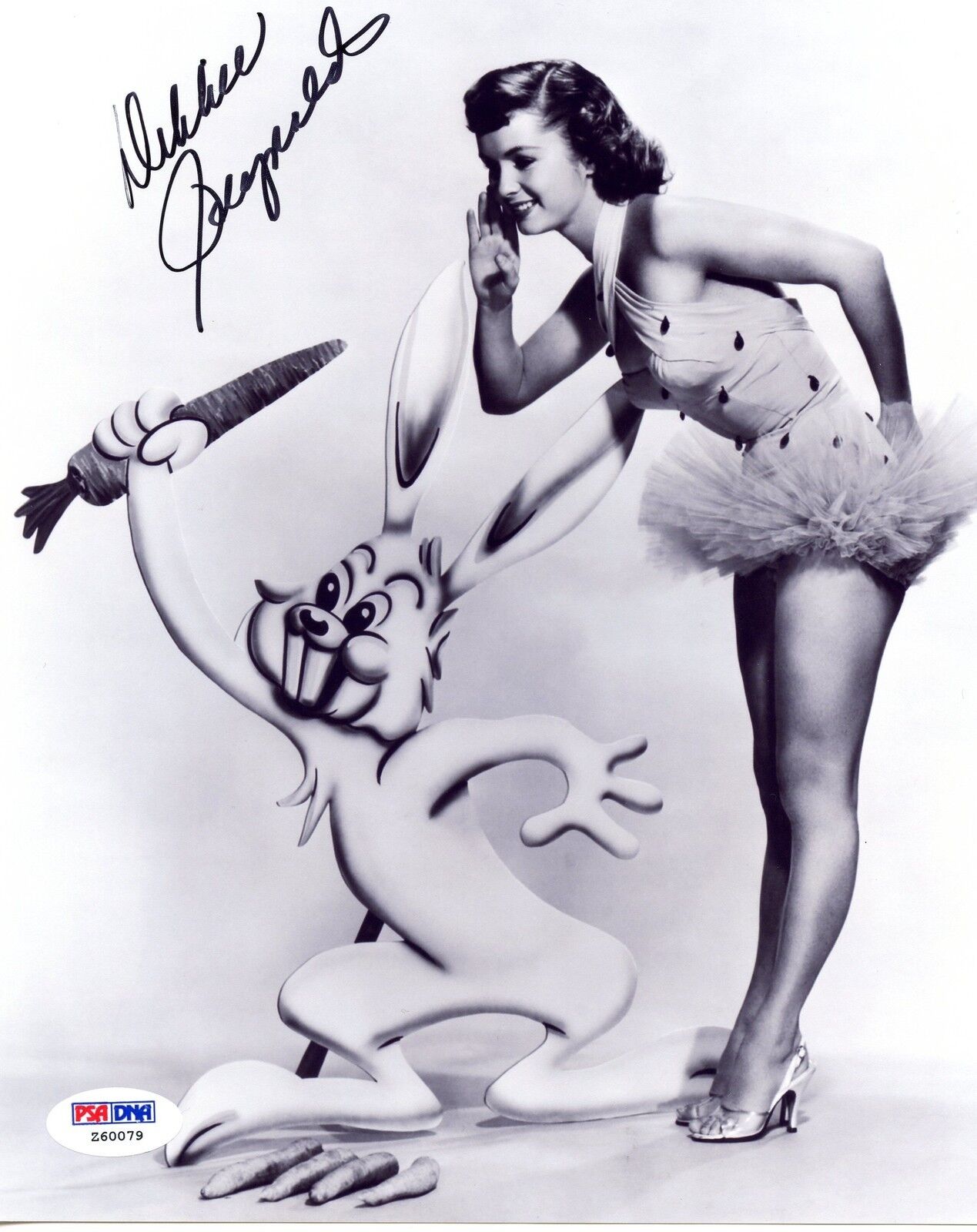 Debbie Reynolds 8x10 Photo Poster painting Signed Autographed Auto PSA DNA Singin' in the Rain