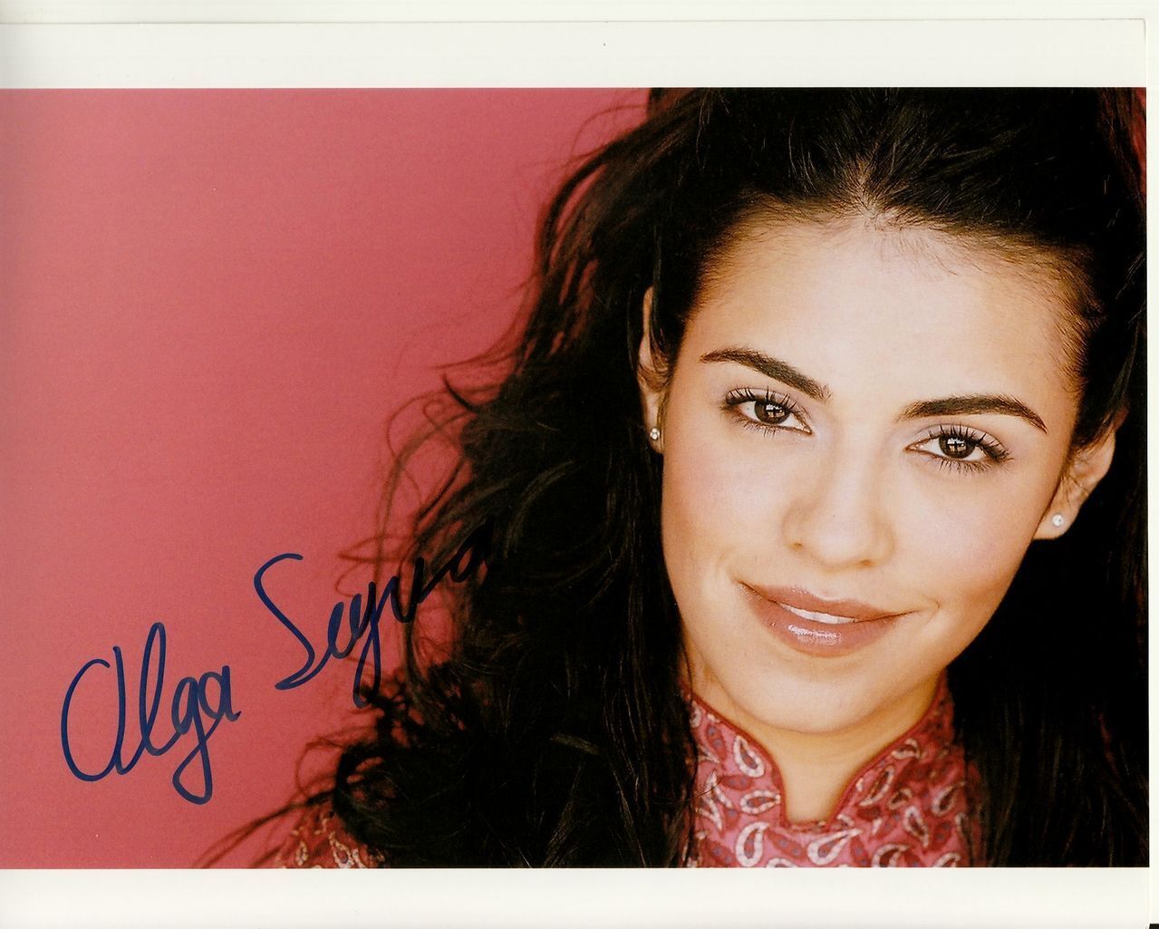 OLGA SEGURA hand-signed BEAUTIFUL 8x10 COLOR CLOSEUP PORTRAIT w/ uacc rd COA