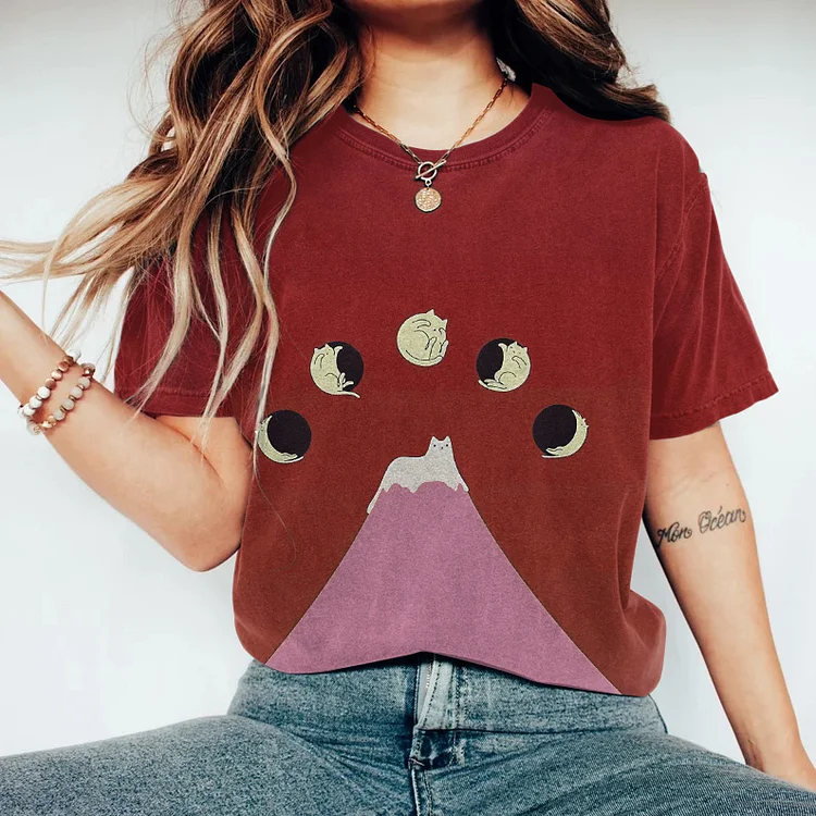 Abstract Creative Good Night Cat Painting Art T-Shirt