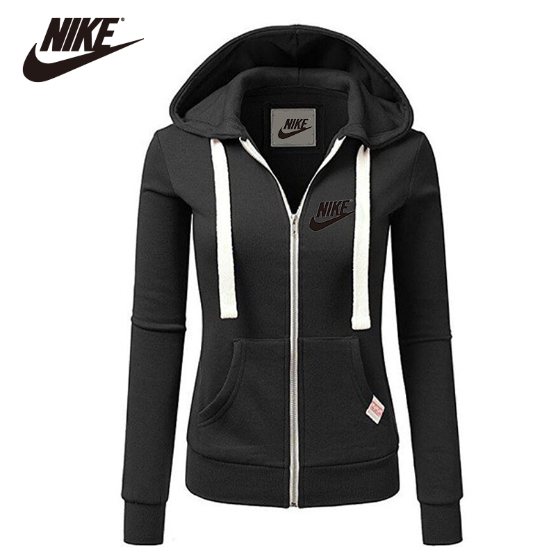 Damskie kurtki sportowe NIKE są odpowiednie na każdą porę roku