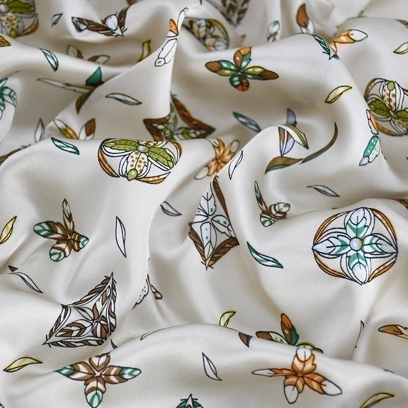 2 Pieces Women’s Elegant Plaid Flower Horse Satin Silk Scarf