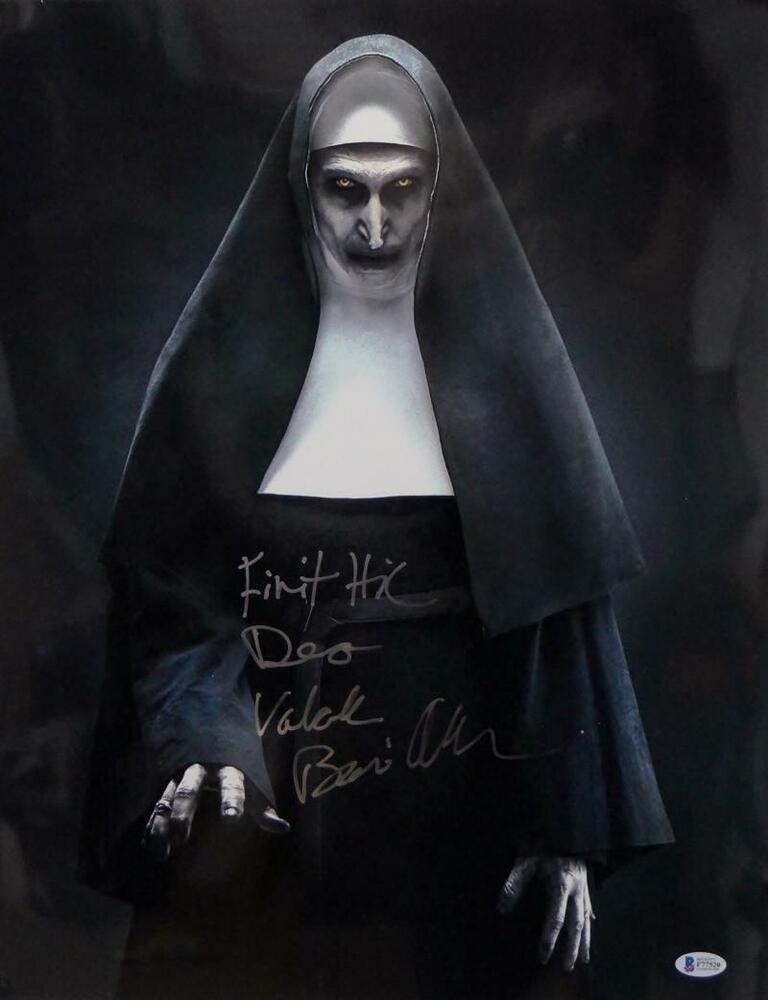 Bonnie Aarons Autographed 16x20 The Nun Photo Poster painting with Finit Deo- Beckett W Auth