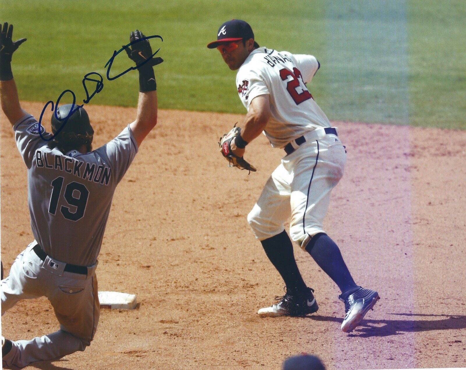 Signed 8x10 CHASE D'ARNAUD Atlanta Braves Autographed Photo Poster painting - COA