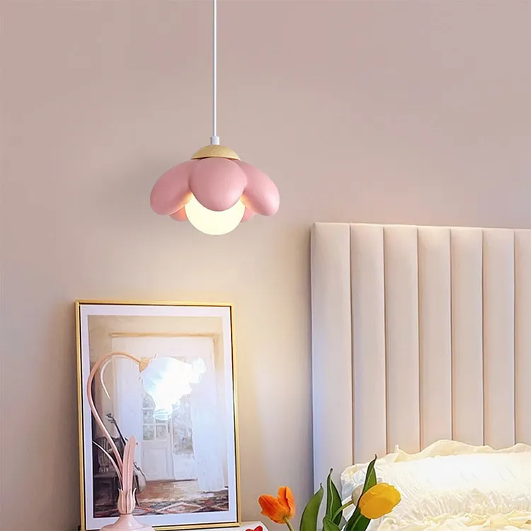 Modern Flower-Shaped Wood Resin Island PendantLight