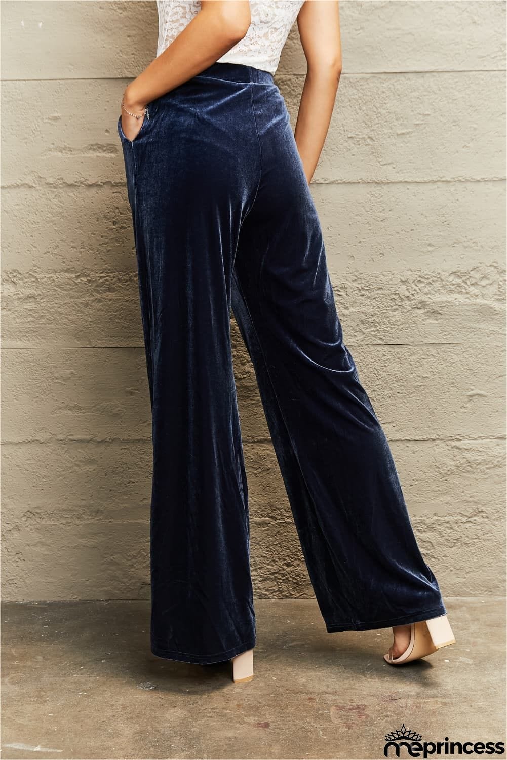Wide Leg Pants with Pockets