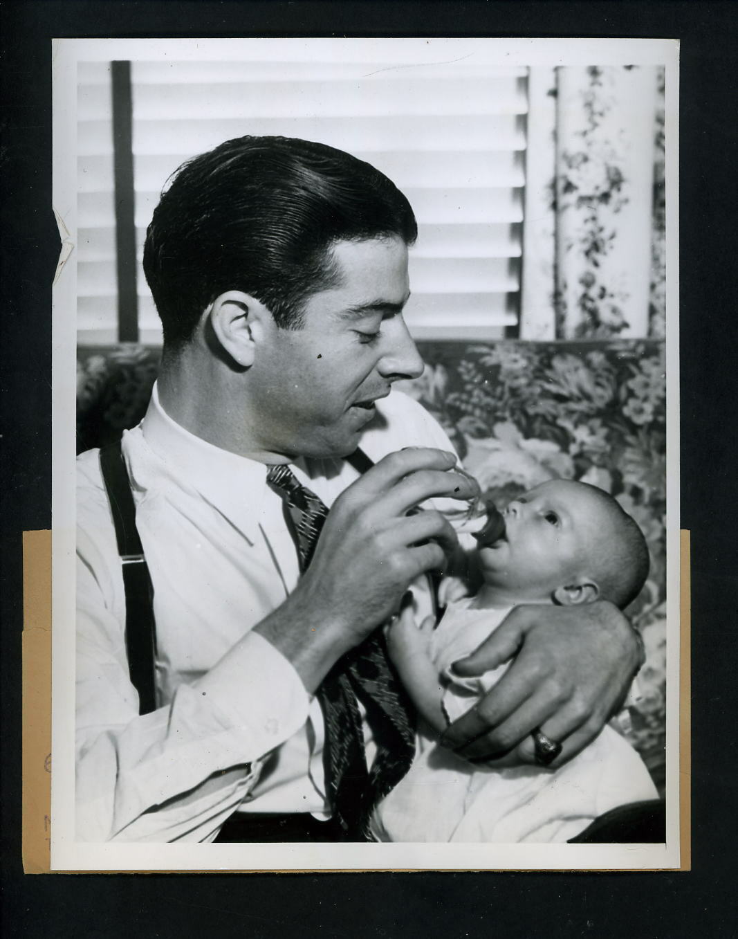 Joe DiMaggio with baby Joe Jr. 1941 Type 1 Press Photo Poster painting New York Yankees