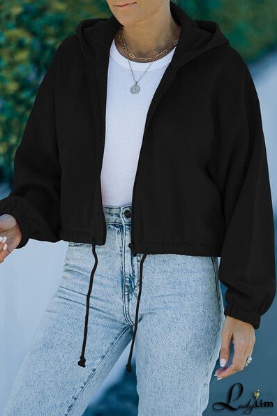 Fashionable and Minimalist Jacket