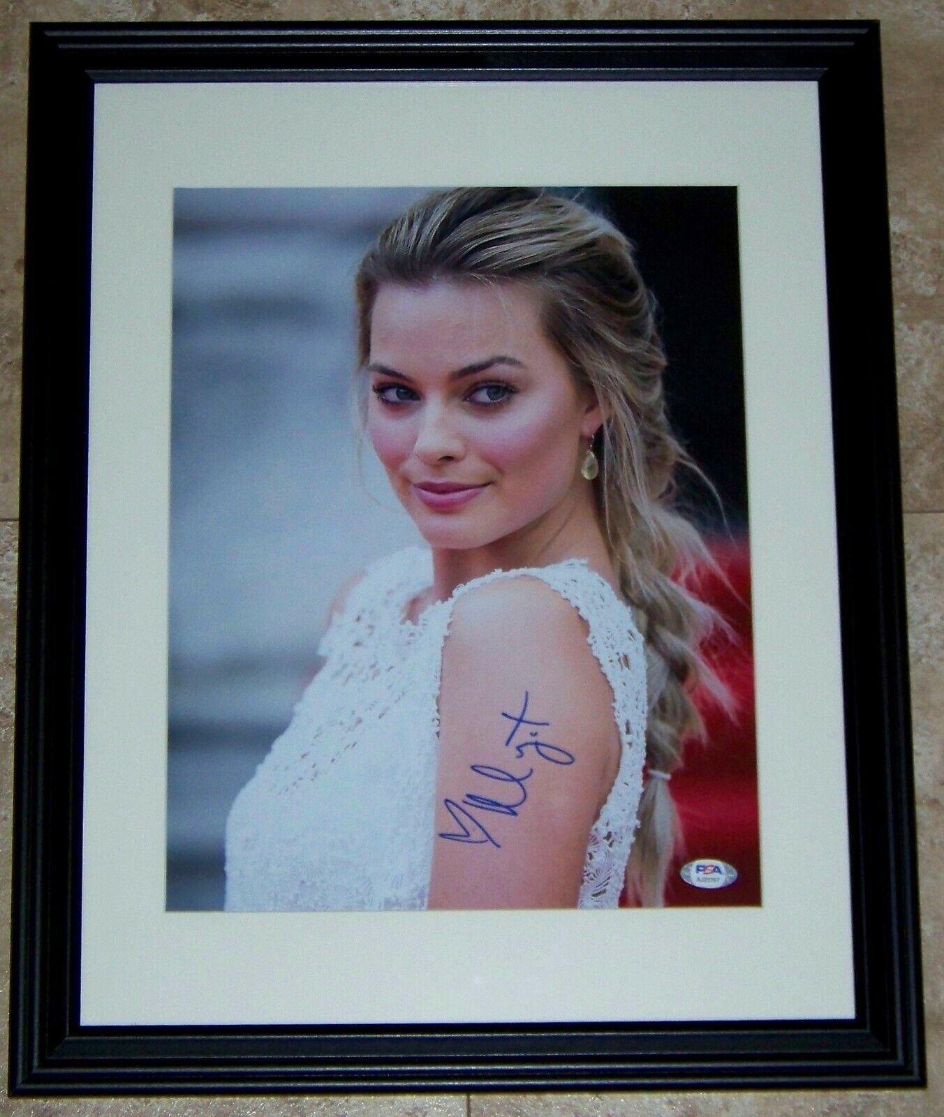 FLASH SUPER SALE! Margot Robbie Signed Autographed Framed 11x14 Photo Poster painting PSA COA!