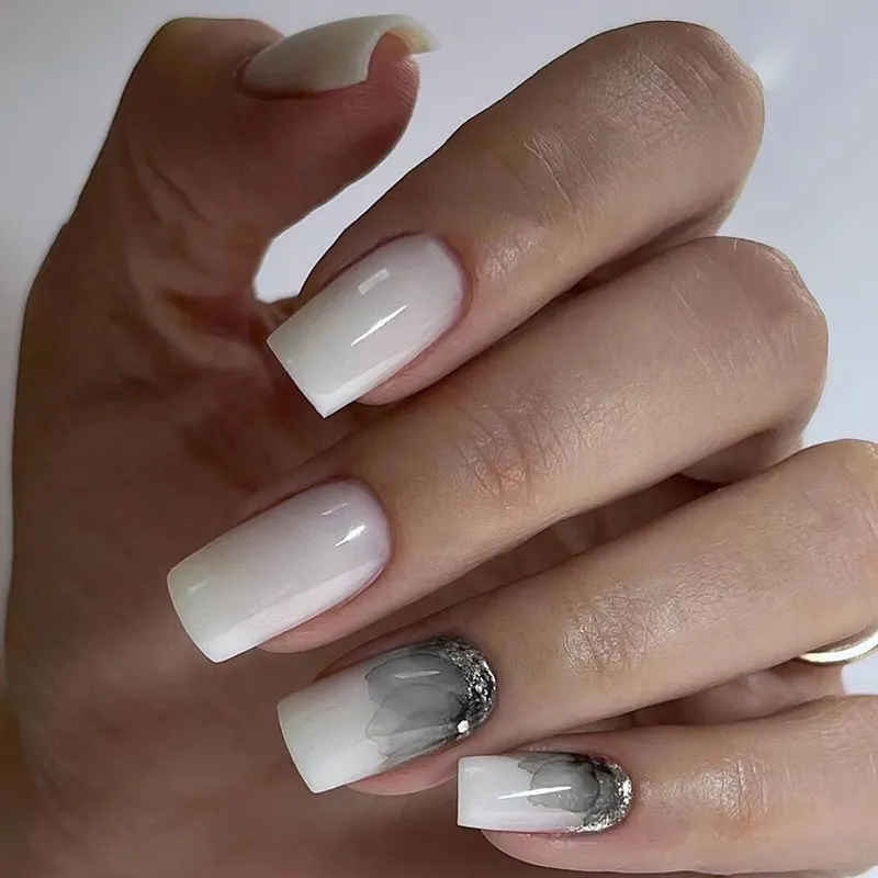 Churchf Churchf And Cool Dark Yarn Flowers Golden Powder Nails White Mature Ins Wind Fake Nails Wearing Nails