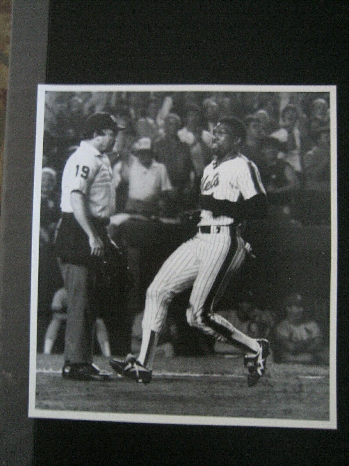 Mookie Wilson 1985 Press Original 11 x 12 Photo Poster painting by Bob Olen New York Mets