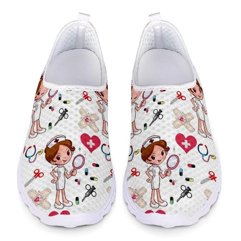 Summer New Cartoon Nurse Doctor Print Women Sneakers Slip On Light Mesh Shoes Summer Breathable Flats Shoes Zapatos Planos
