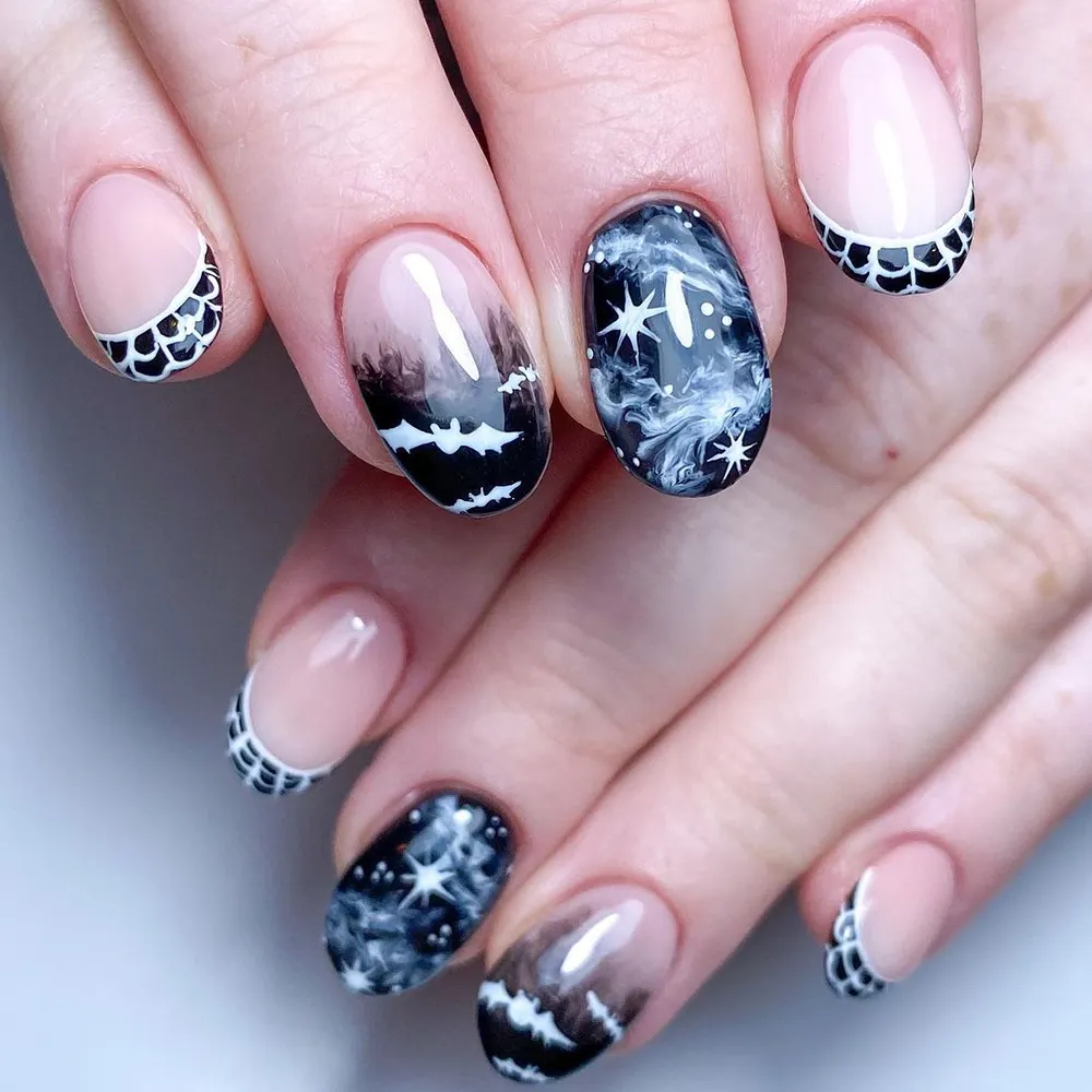 Churchf Churchf Short Round Nail French Cow Pattern Bat Halloween Element Fake Nail Finished Wear Nail Holiday Nail