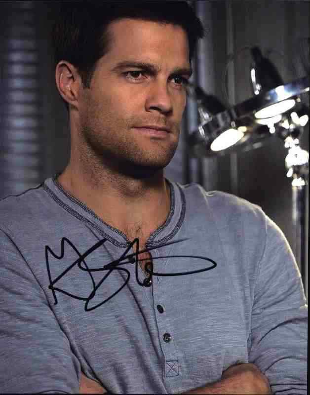 Geoff Stults authentic signed celebrity 8x10 Photo Poster painting W/Cert Autograph A0131